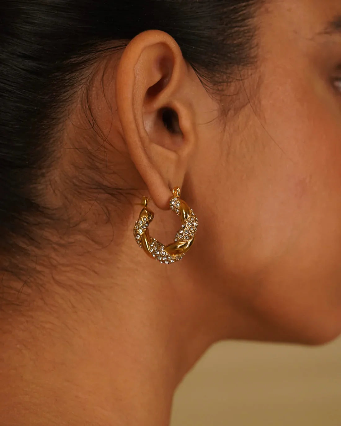 Donna Crystal Twisted Earrings