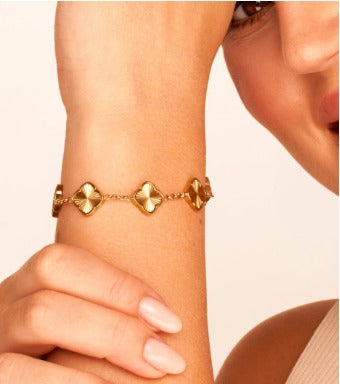 Golden Clover Bracelet