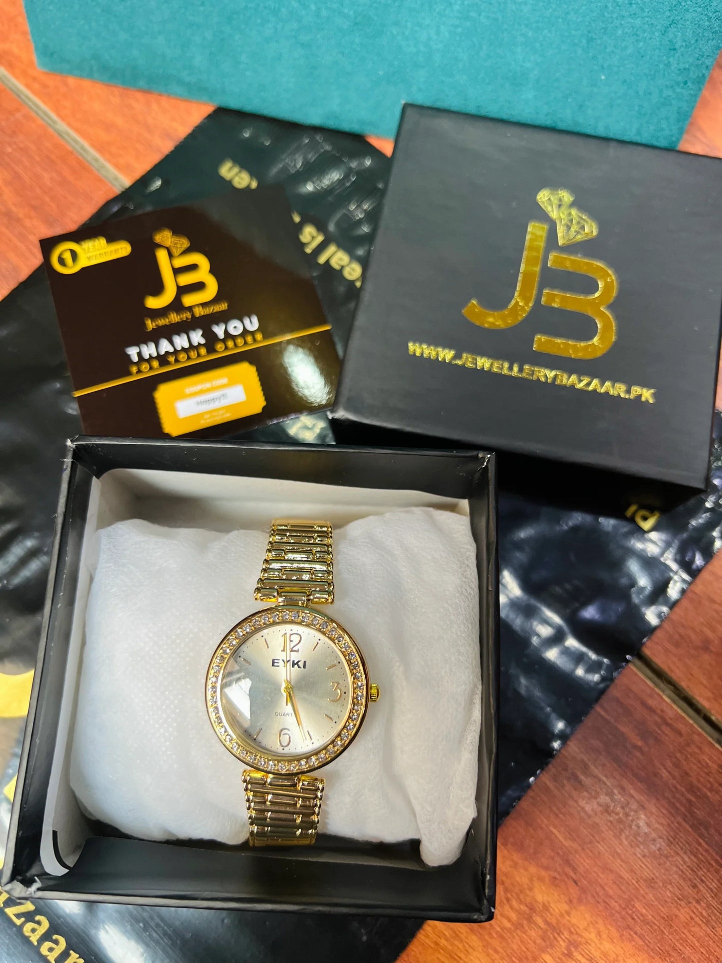 EYKI Round Stoned Watch